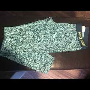Nike Pro leggings