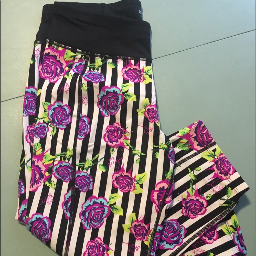 Betsey Johnson workout pants