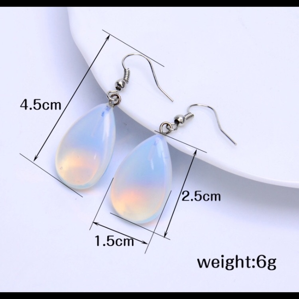 Delilah Earrings - Picture 3 of 3