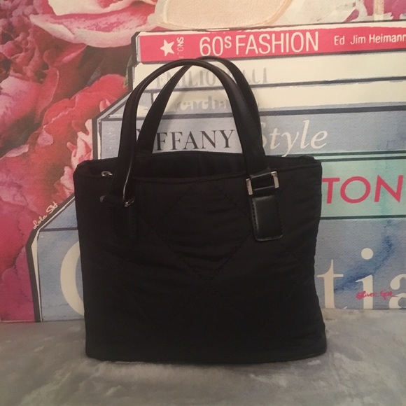 TOO CUTE MINI DKNY TOTE - Picture 8 of 8