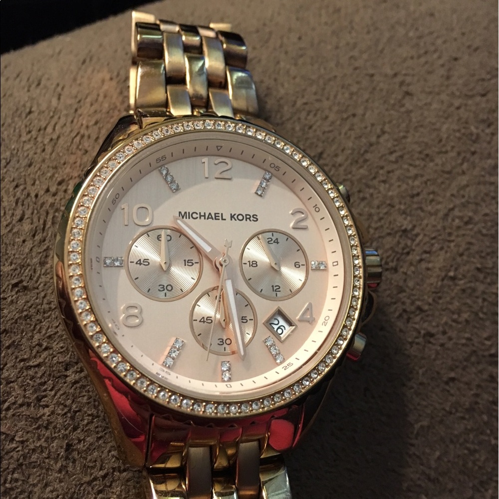 Michael kors rose gold watch