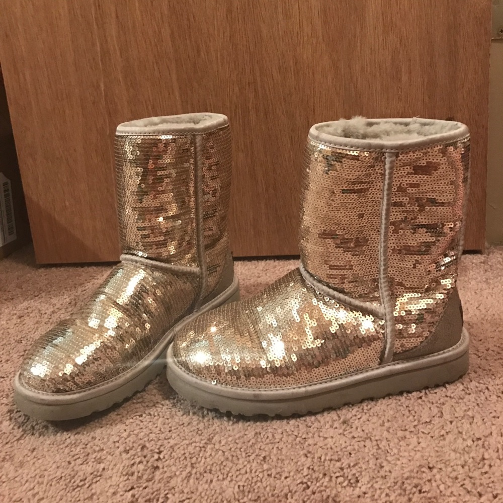 Womens short UGGs