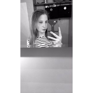 Meet your Posher, Alyssa