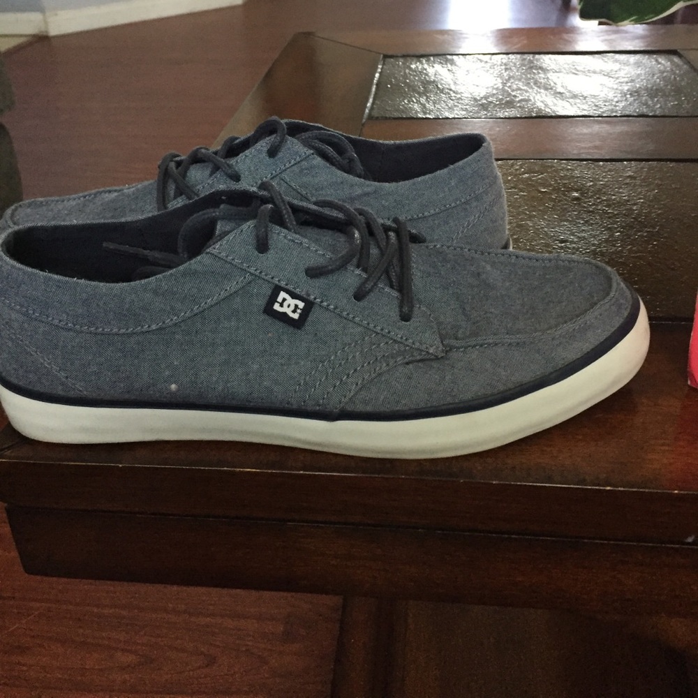 D.C.  Levies Men shoes