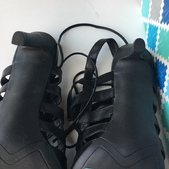 Franco Sarto Sexy Lace-up Heels Black Sz 8.5 NWT - Picture 3 of 3