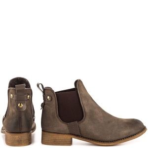 Steve Madden brown Gilte ankle booties
