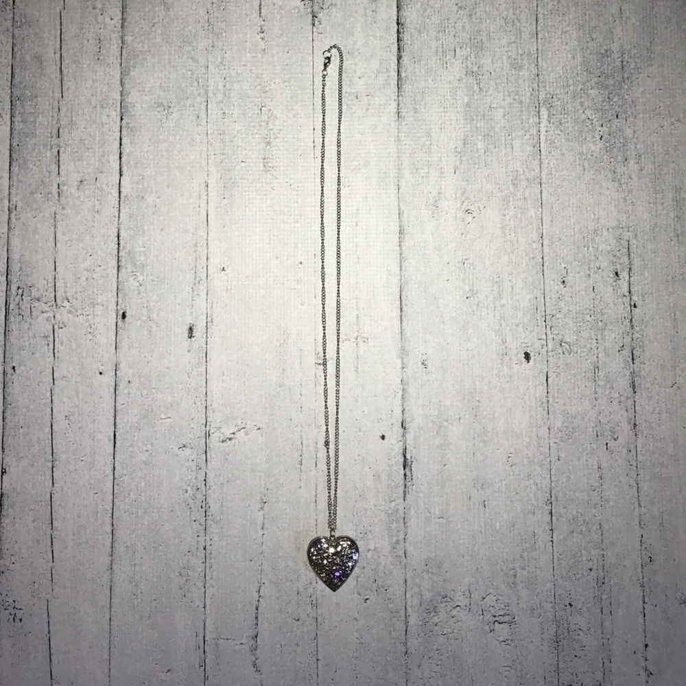 silver Forever 21 heart locket necklace 🖤