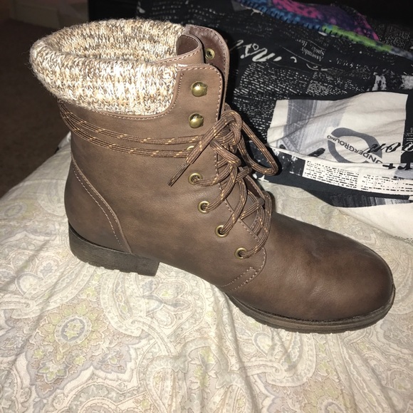 Combat boots - Picture 3 of 4