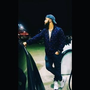 Meet your Posher, Adam