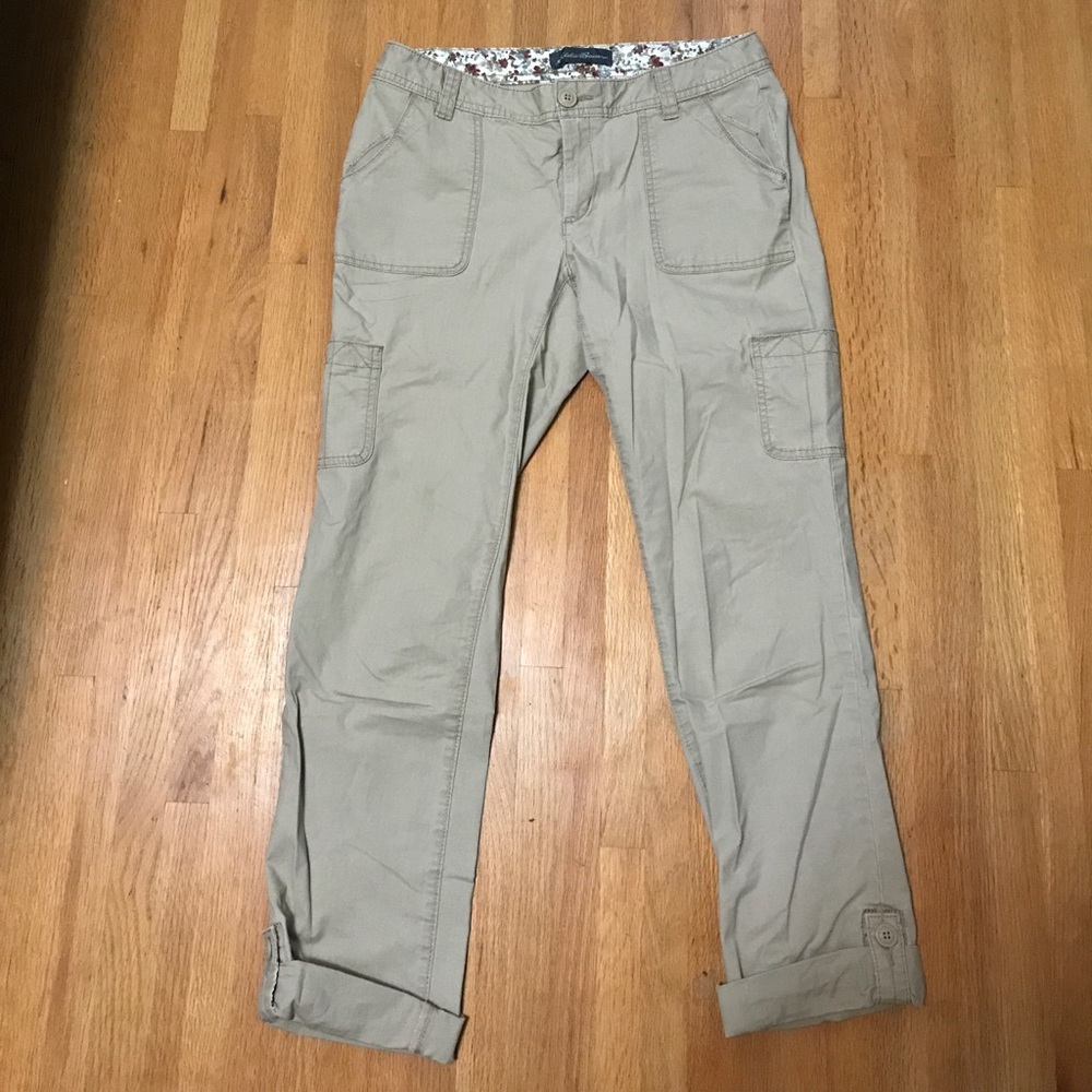 Eddie Bauer cropped khakis size 6