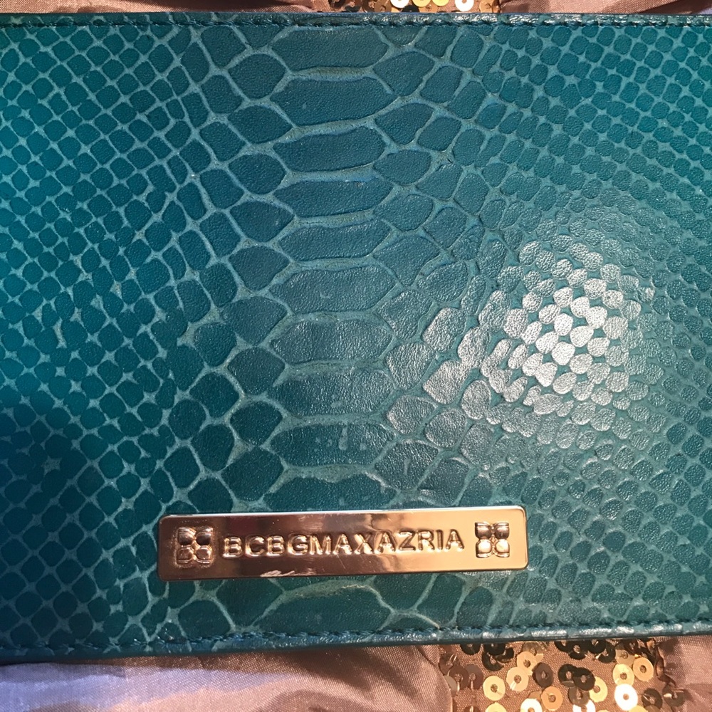 BCBG runway clutch