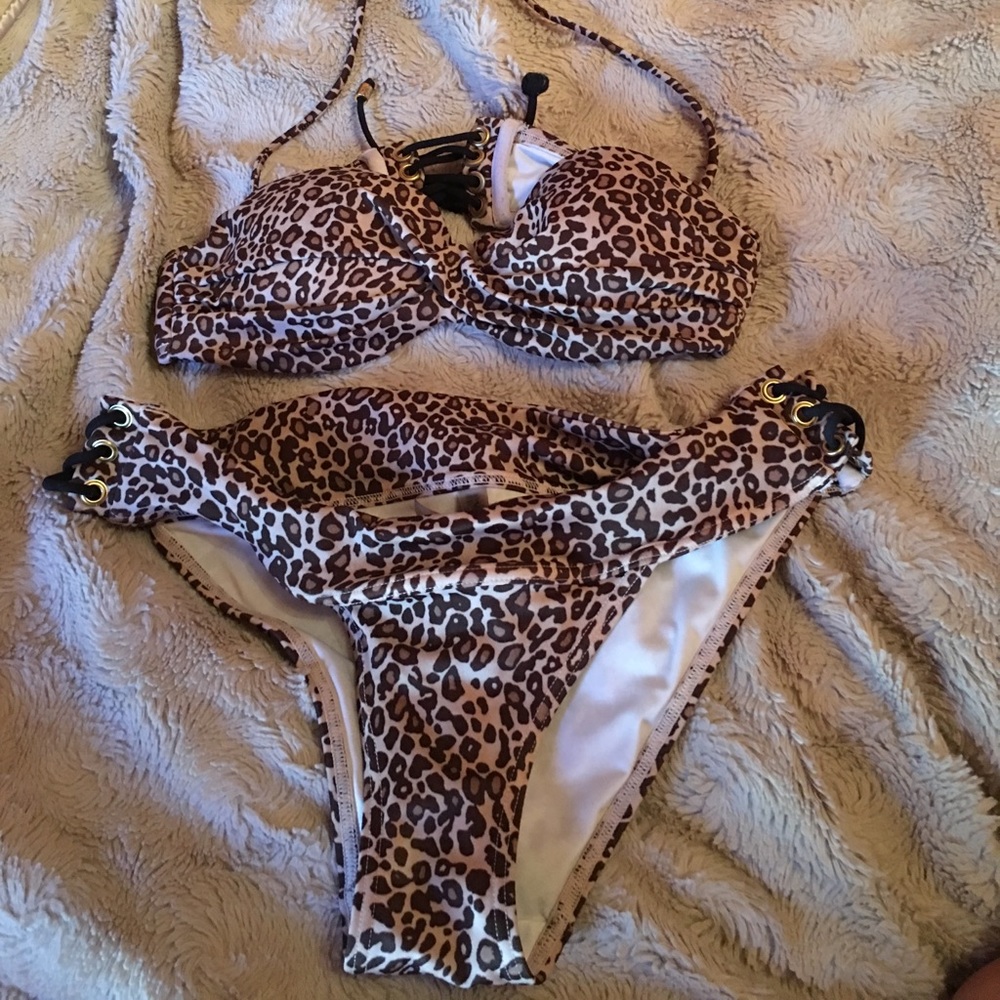 Victoria Secret Bikini Set.