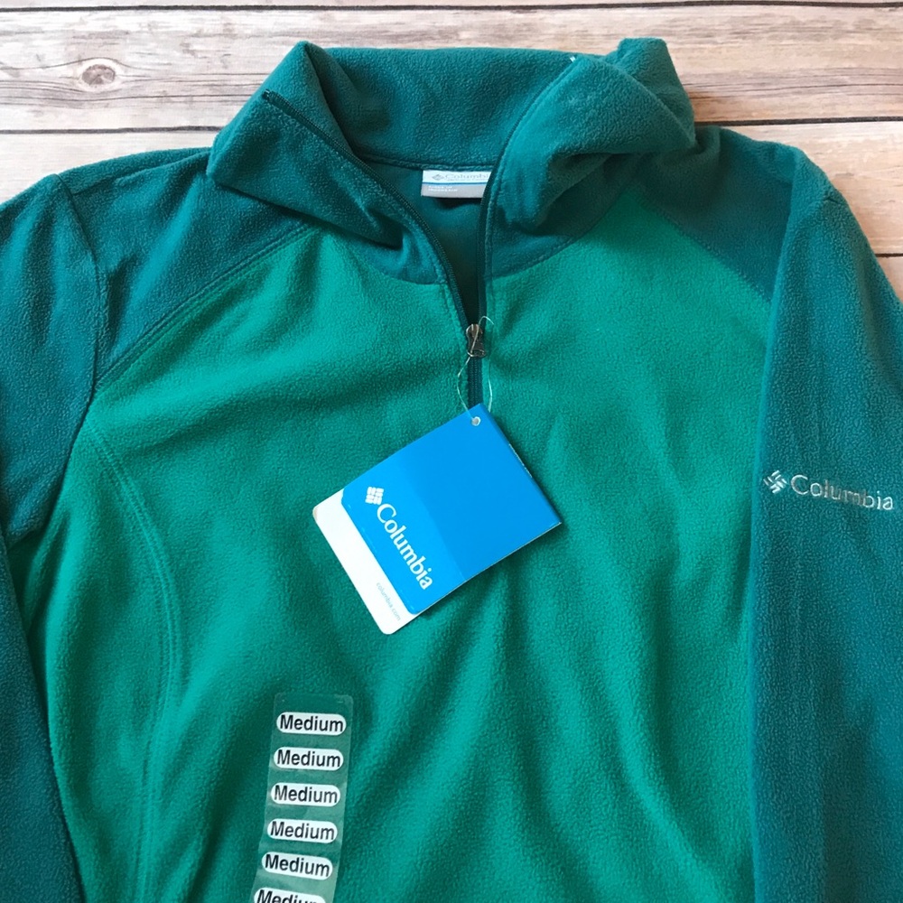 Columbia Fleece Shirt. Half zipped size medium