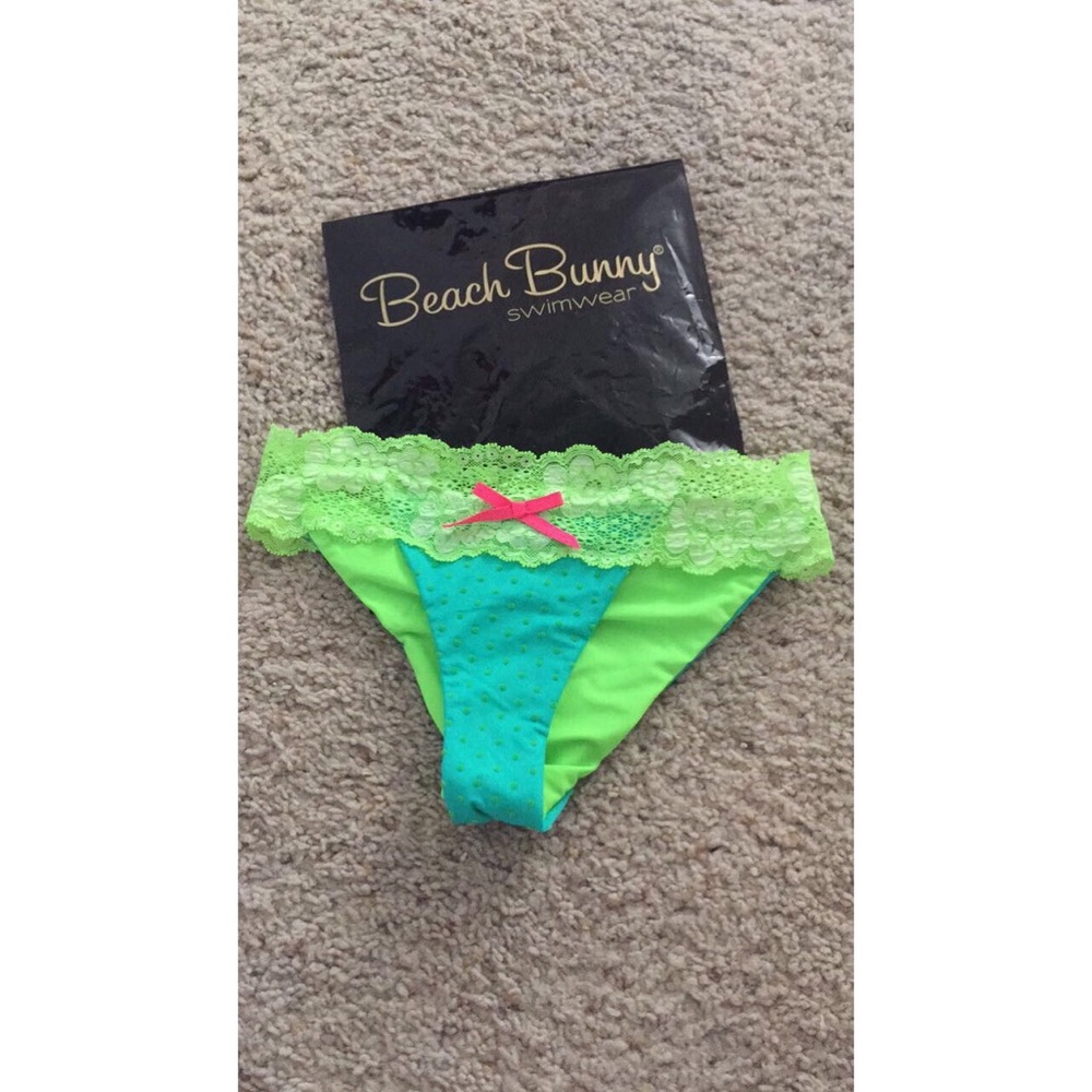 Sold • Beach Bunny Bikini Bottoms