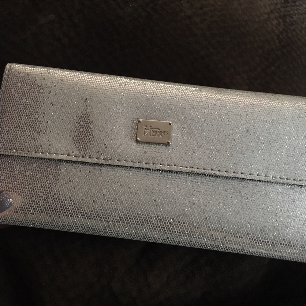 It cosmetics brush case