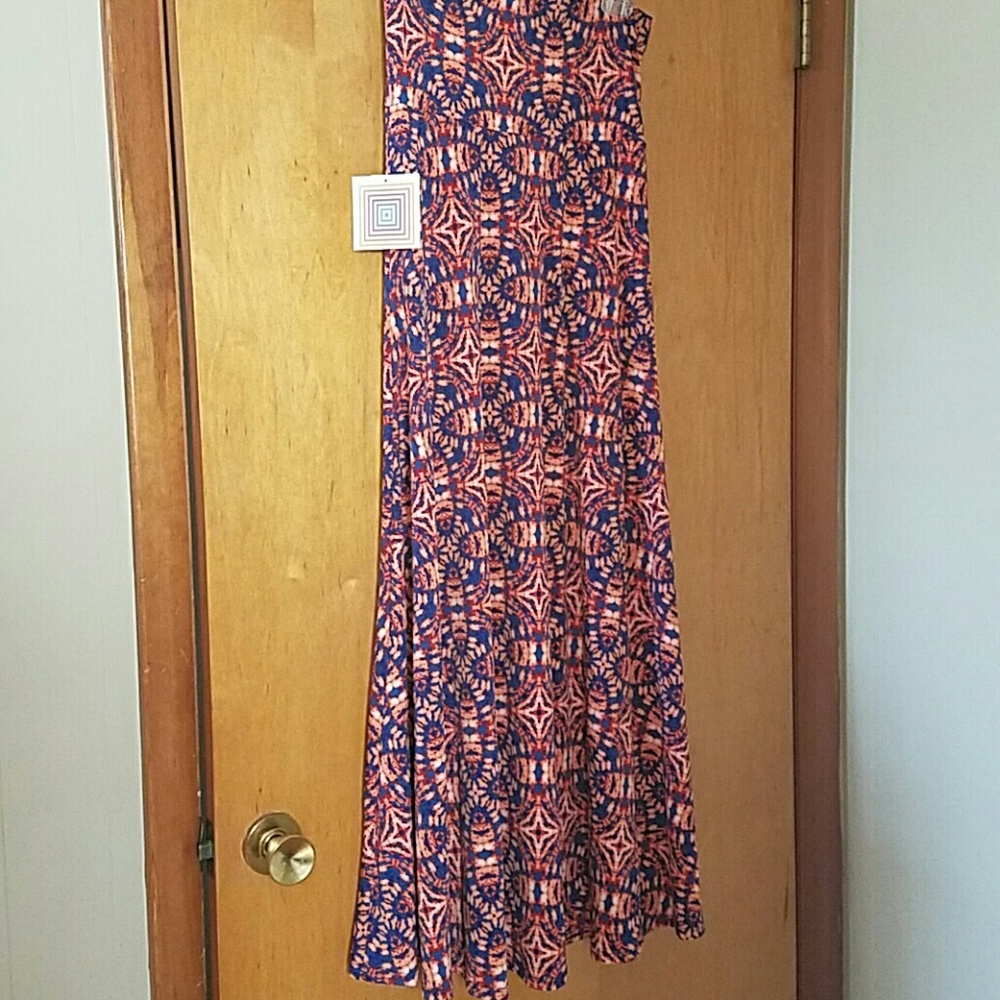 BNWT LULAROE MAXI