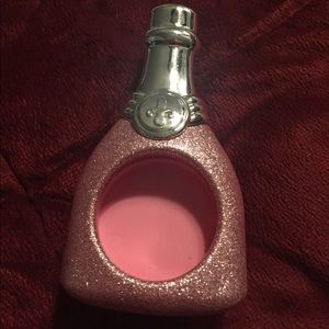 Bath and body works car visor clip