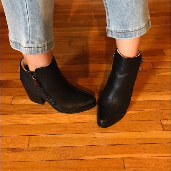 Sol Sana | Brooke Ankle Boot in Black - Picture 4 of 4