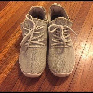 Knock-off Yeezys