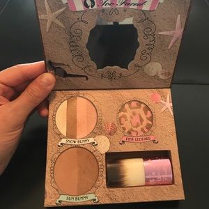 Too faced bronzing pallet