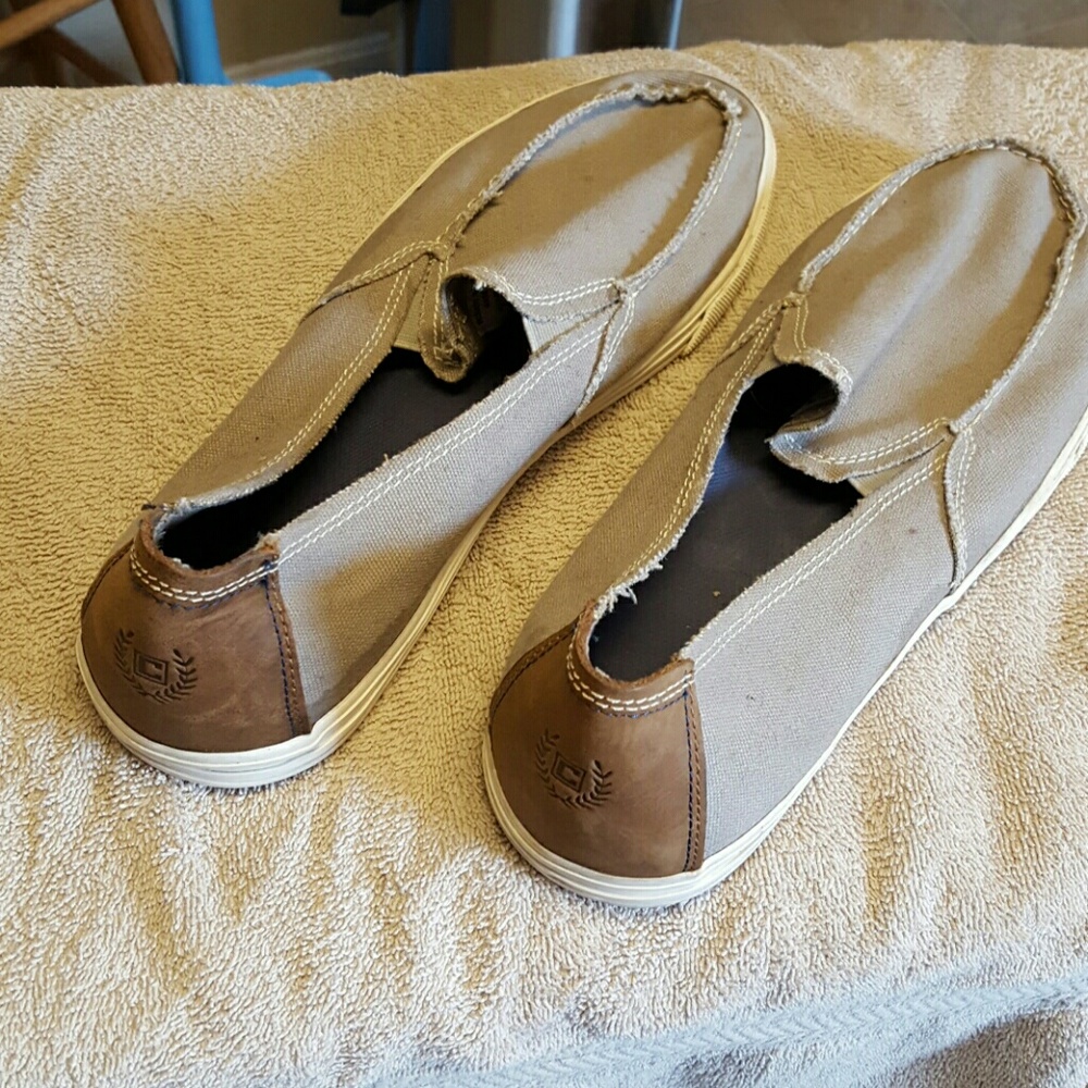 Men's Chaps canvas slip-ons.