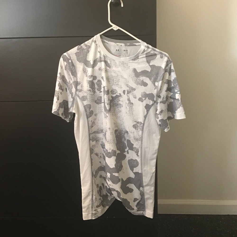 Under Armour fitted sonic shirt (brand new)