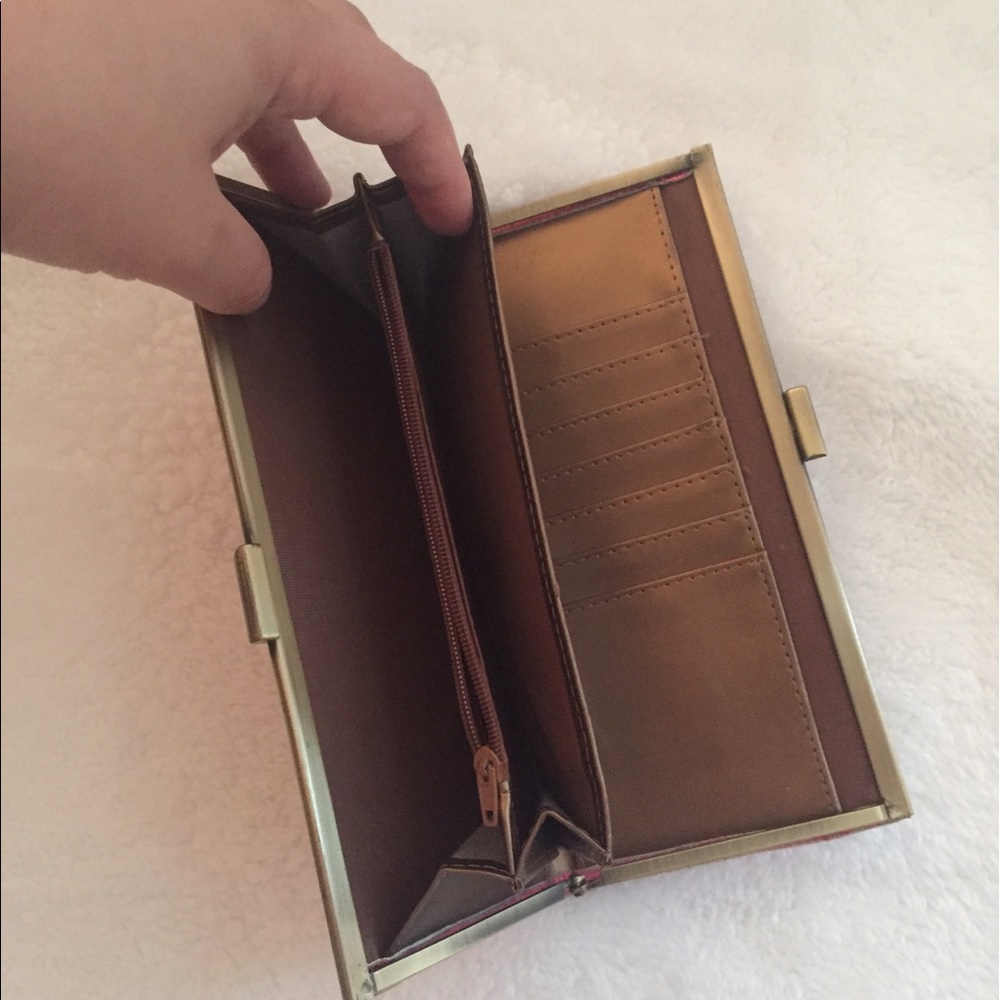 Wallet - Picture 3 of 3