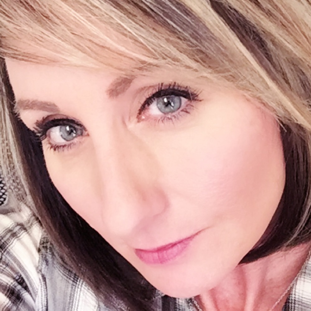 Meet your Posher, Monica