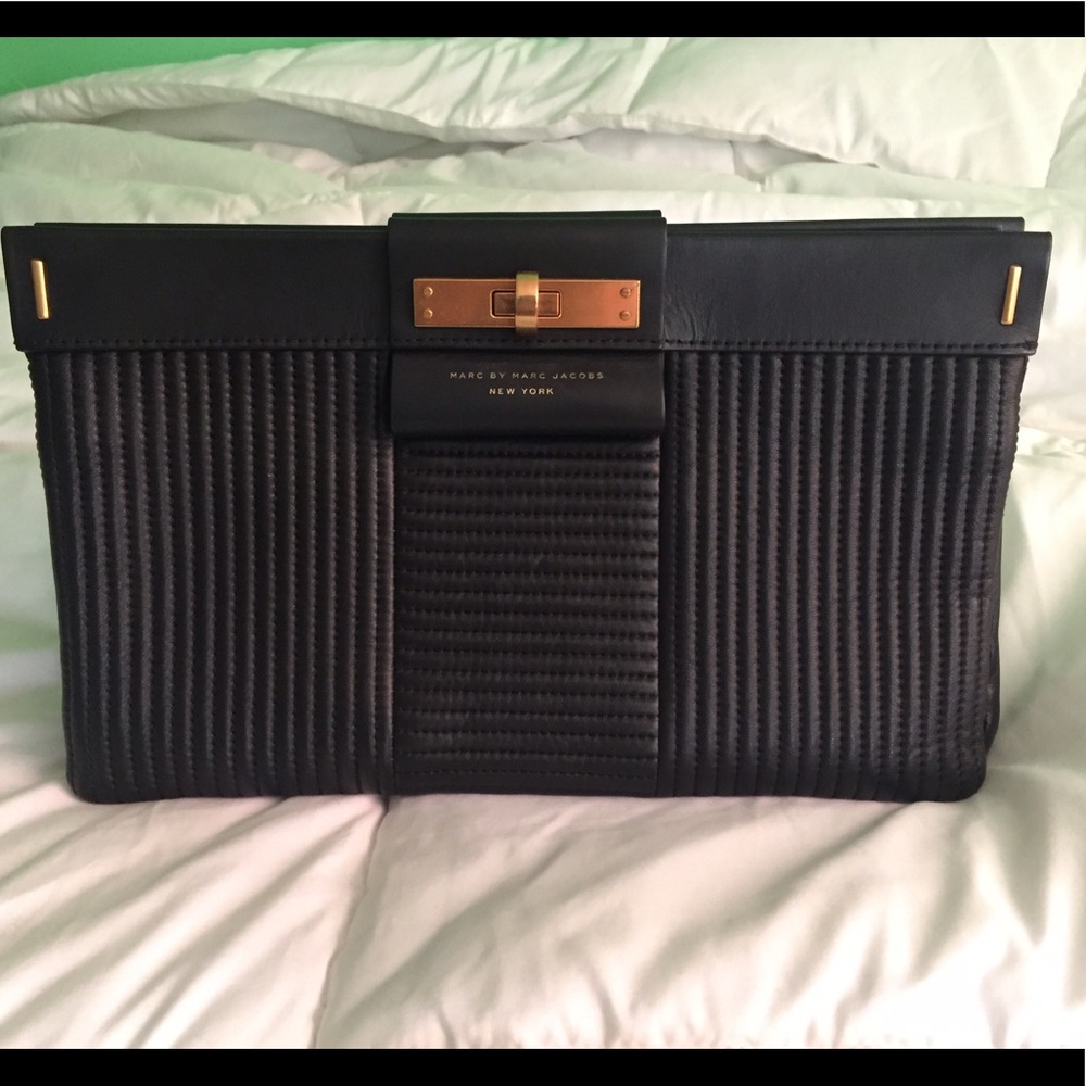 Authentic Marc by Marc Jacobs Lady Rei clutch!