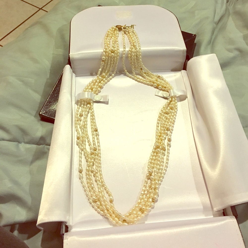 Pearl necklace