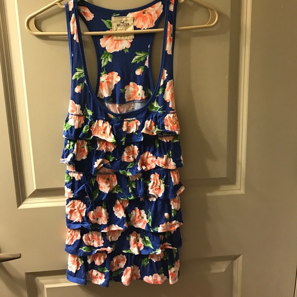 Hollister tank top - Picture 1 of 3