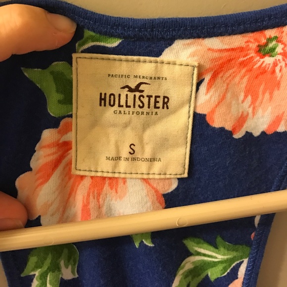 Hollister tank top - Picture 2 of 3