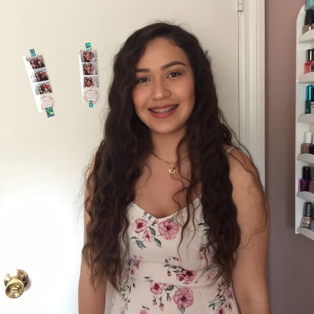 Meet your Posher, Lesly