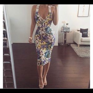 JLUX Label Floral dress. Size medium