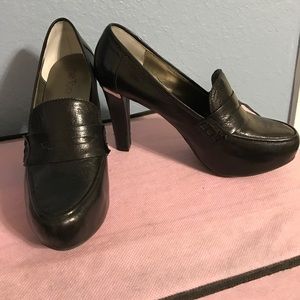 Black platform dress shoes
