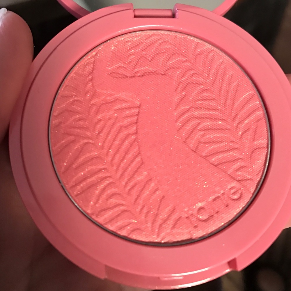 Tarte Amazonian Clay brush in Glisten