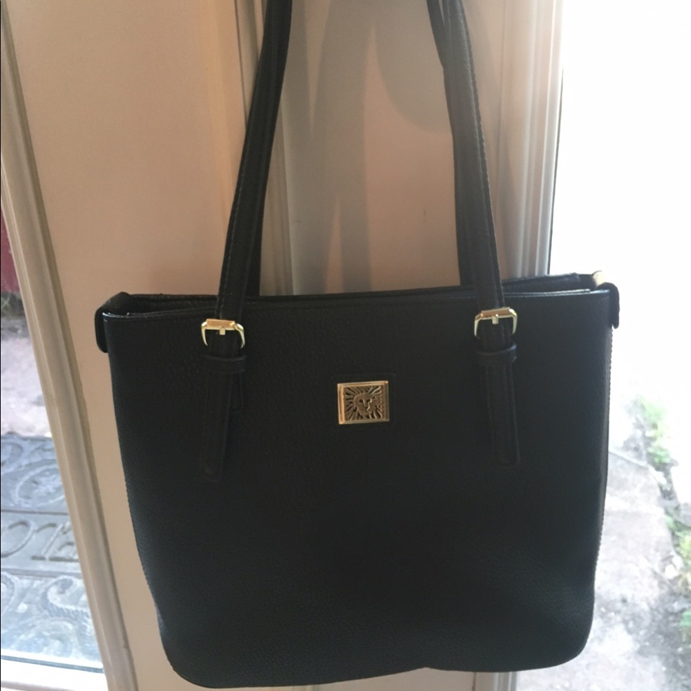 Anne Klein Black Purse✨