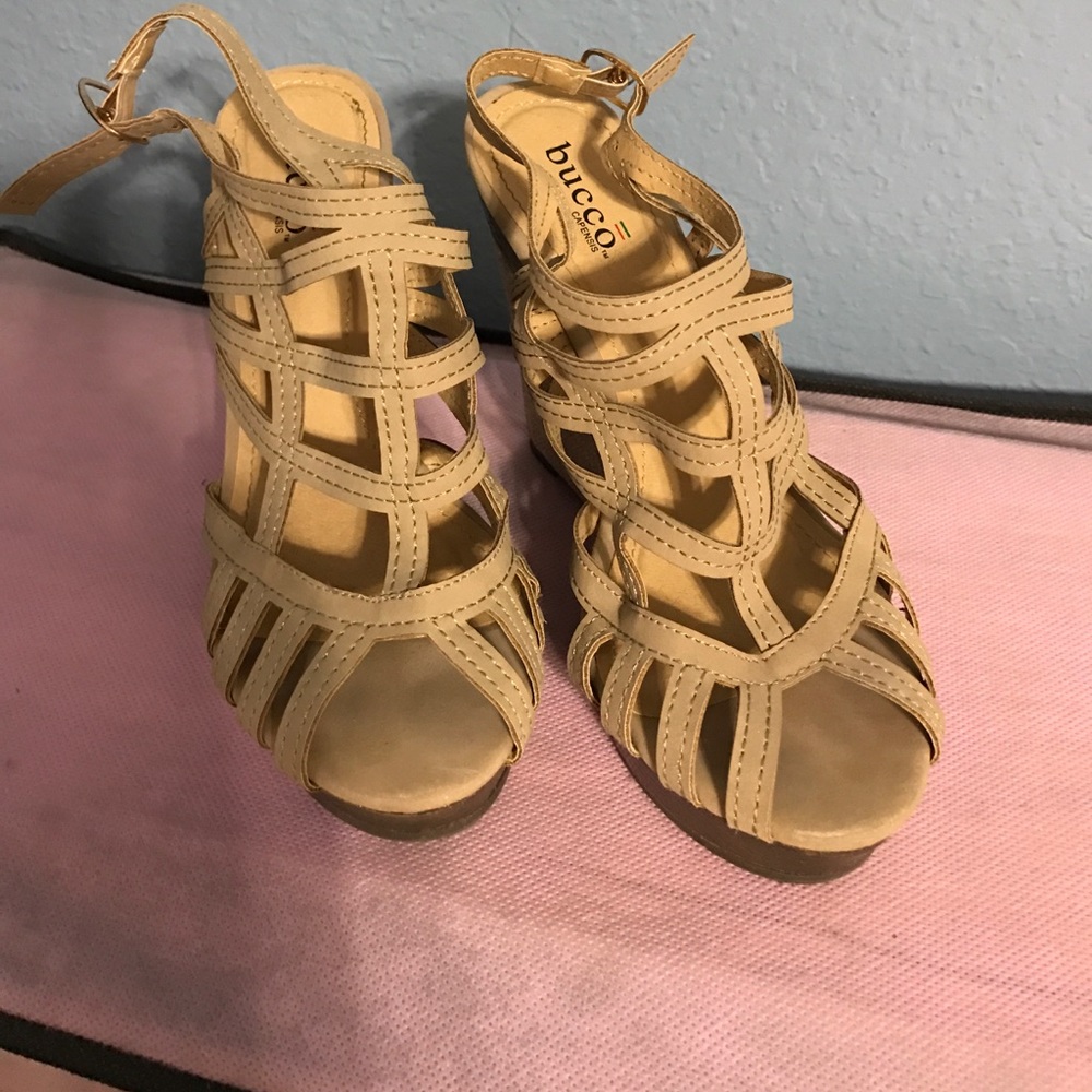 Tan wedges