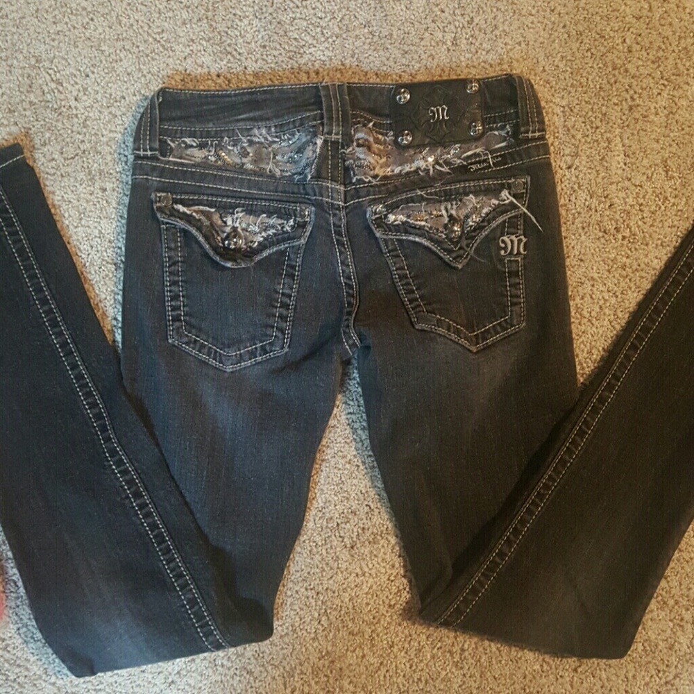 Miss Me skinny jeans size 27