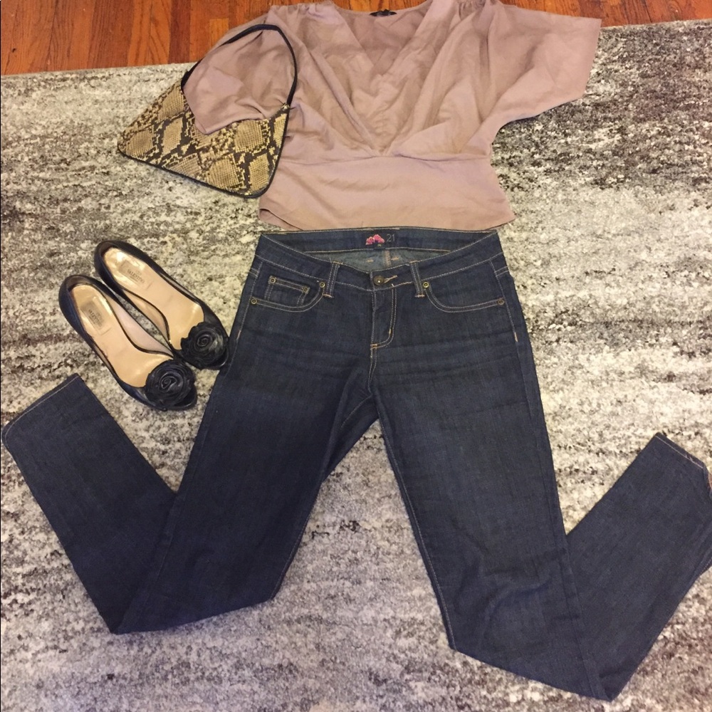 💕Forever 21 Jeans 💕