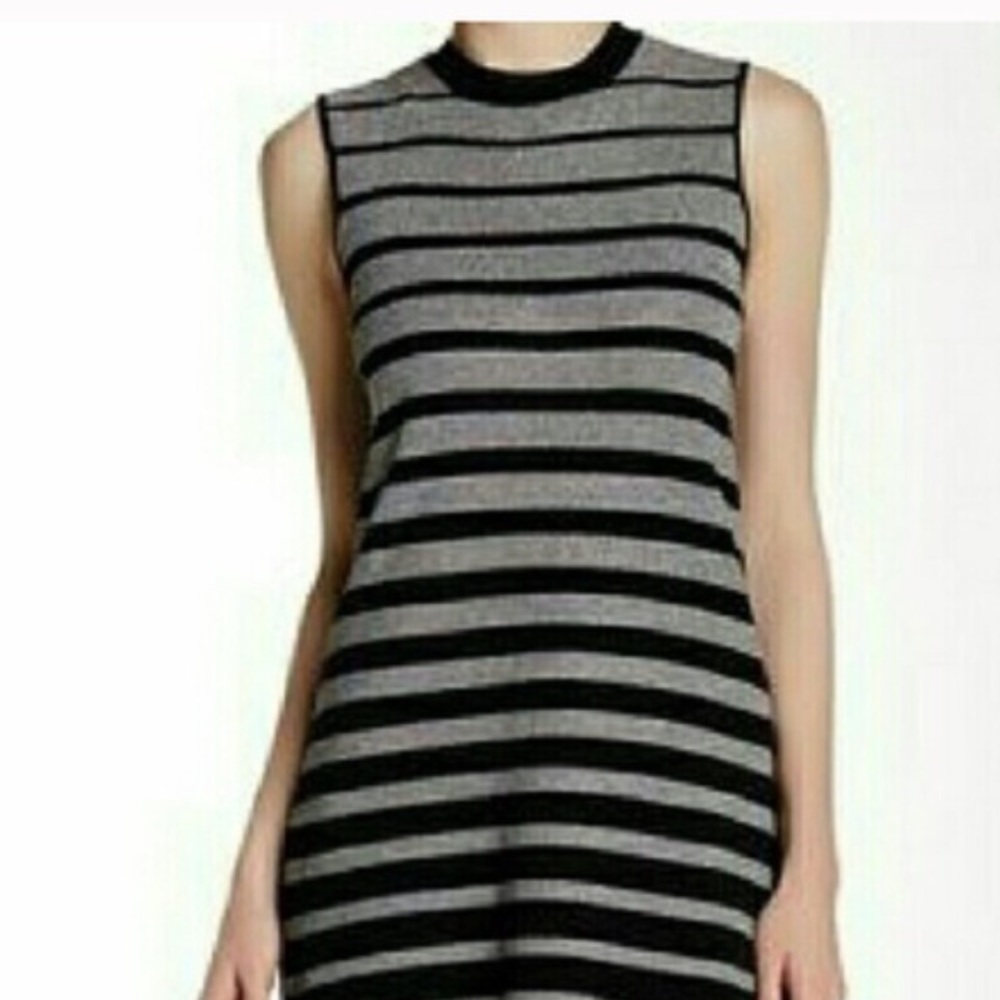 NEW ECI Medium Gray Black Sleeveless Shift Dress