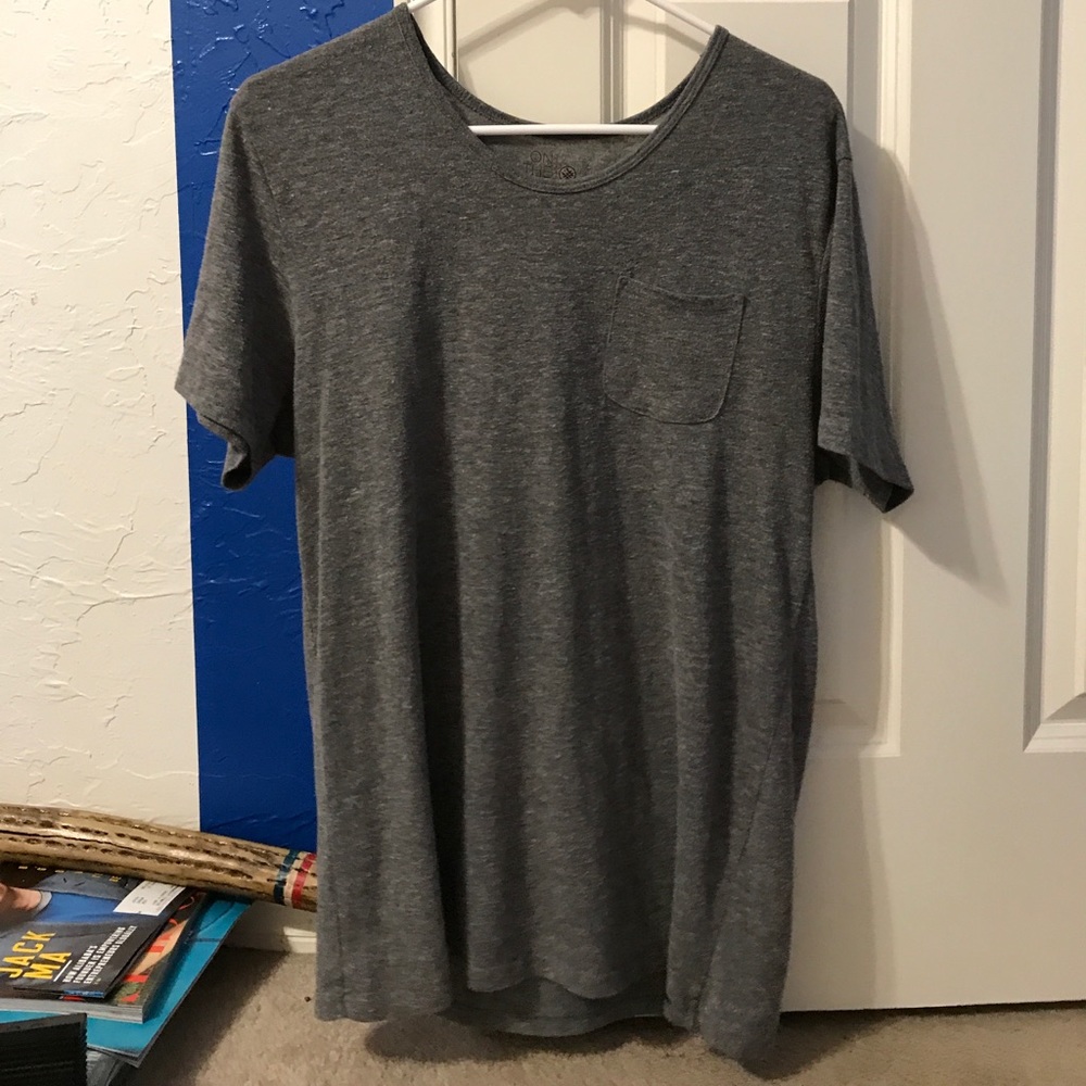 Gray t-shirt w/ colorful stitches