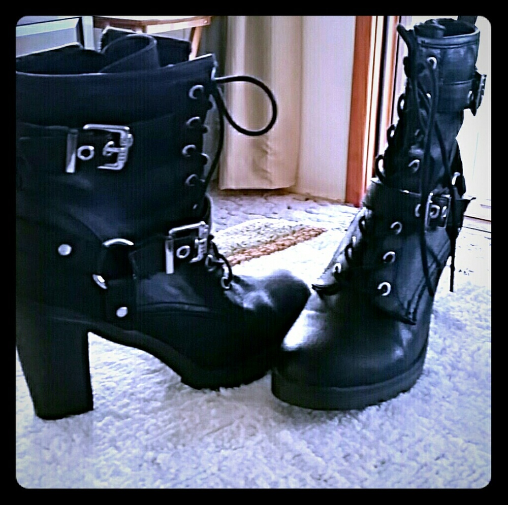 Black side zip boots