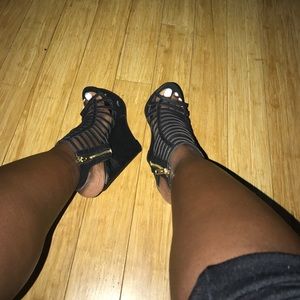 Steve Madden wedges