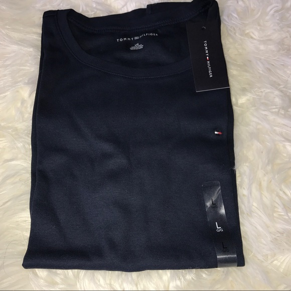 Tommy Hilfiger crew logo tee bundle - Picture 2 of 3