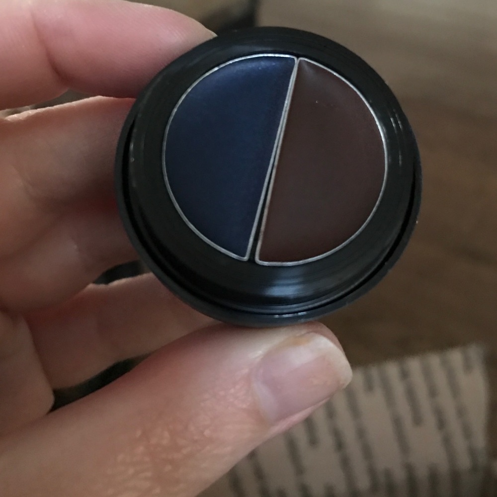 Smashbox cream eyeliner duo in Infamous