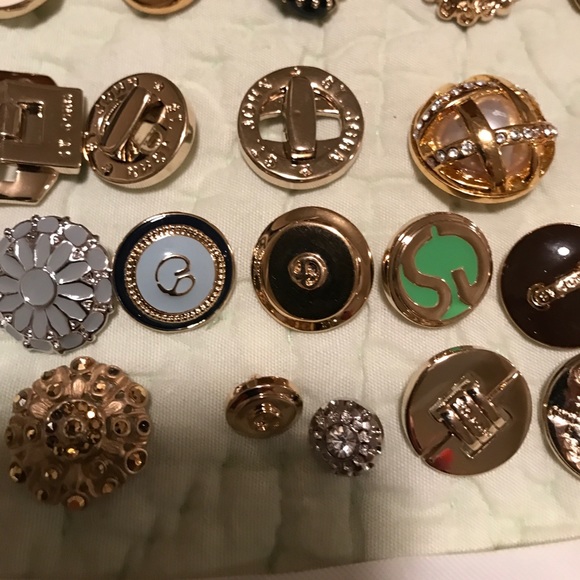 St.John buttons - Picture 4 of 5