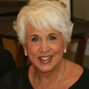 Meet your Posher, Pauline