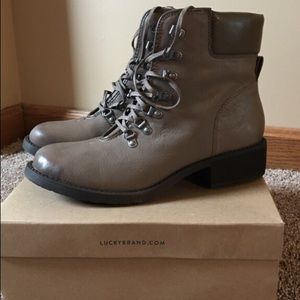 Lucky Brand lace up boots! Women's size 10