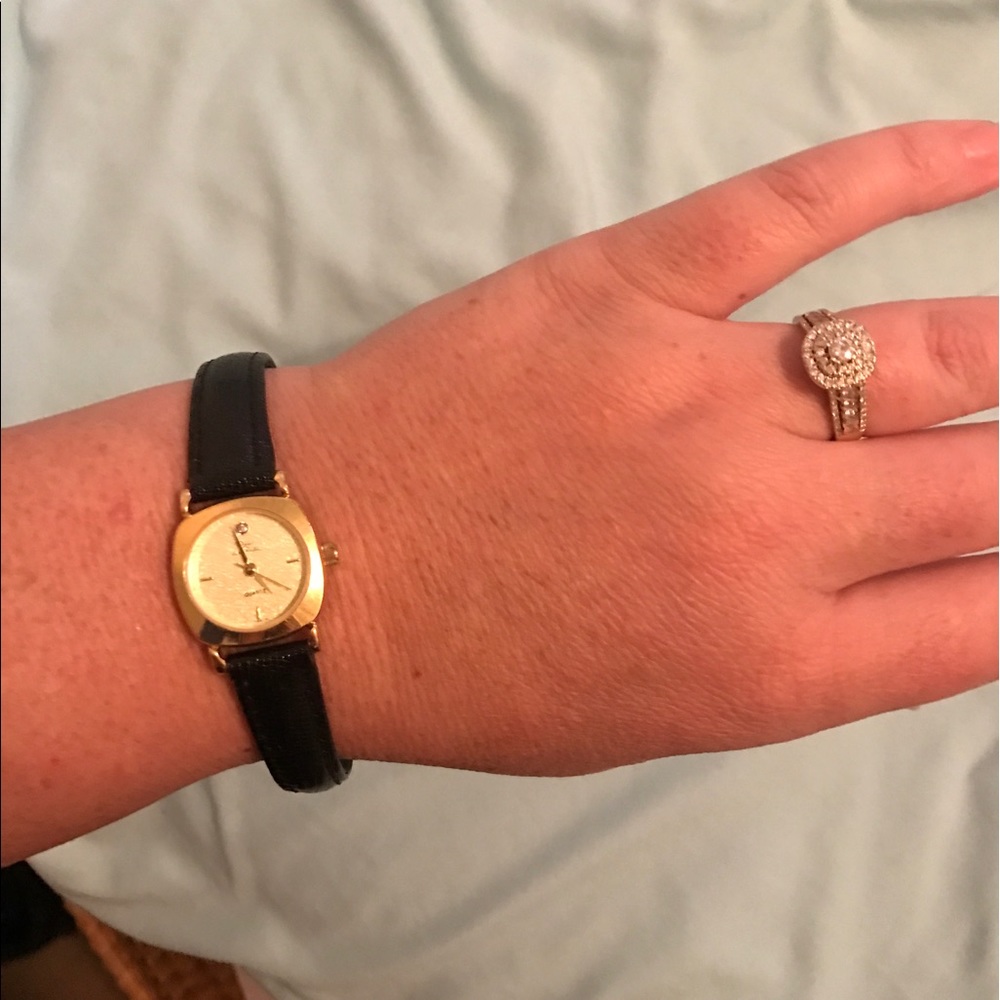 Oscar de la rents watch - Picture 2 of 4